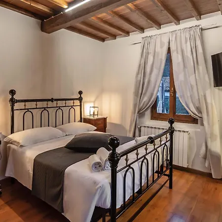 With Swimming Pool Apartment *